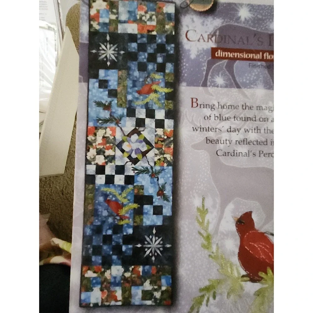 Mount Redoubt Designs ‎ CARDINAL'S PERCH Quilted Table Runner Pattern
